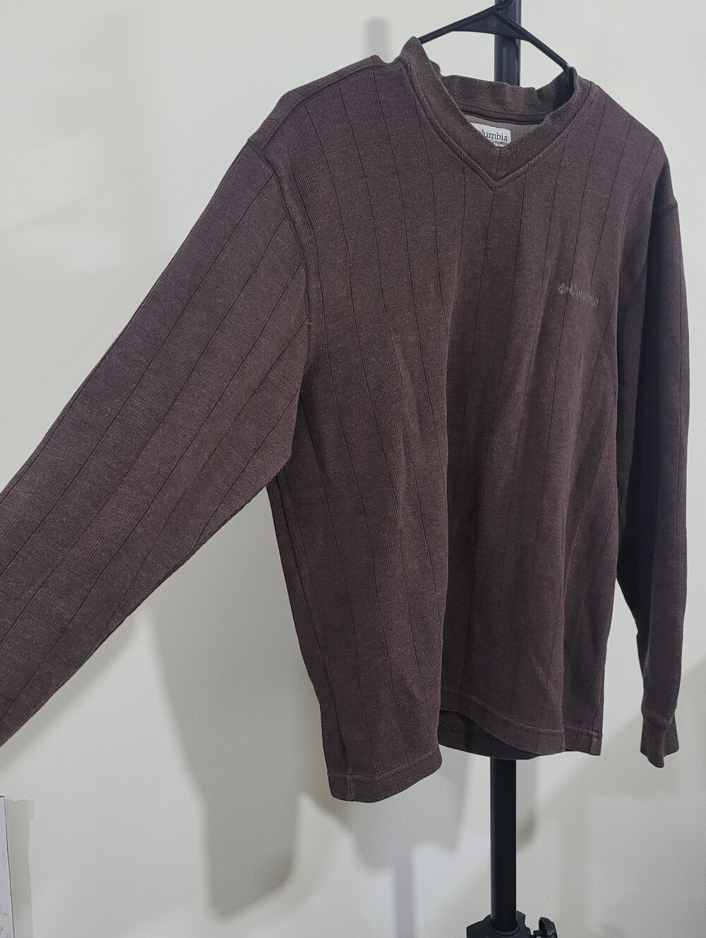 Columbia Men's Dark Brown V-Neck Ribbed Sweater Sz M